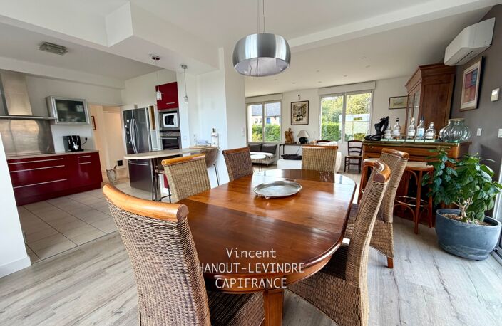 Maison à vendre 8 pièces BOUCHEMAINE (49) — photo 3