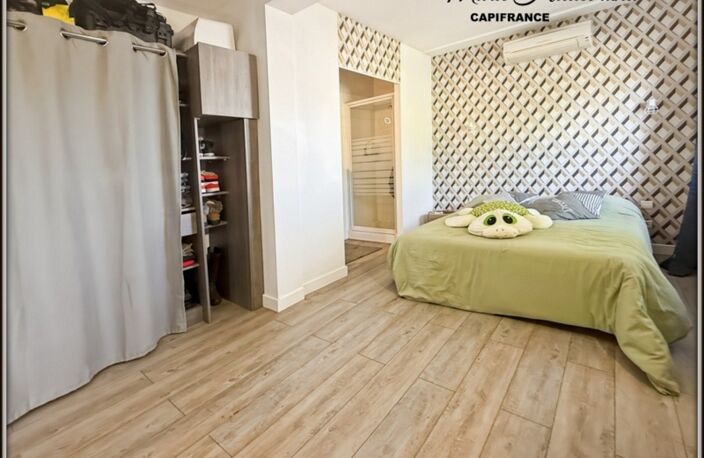 AUBIAC – Maison 185 m² – Terrain +4 000 m² – Piscine couverte – Garage 70 m² — photo 3