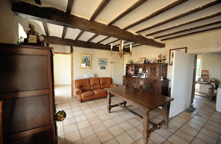 Corps de ferme de 1904 – Maison 112 m² partiellement rénovée + granges 200 m² sur 3 100 m² — photo 5