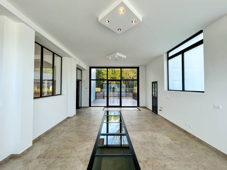 À vendre – Magnifique appartement T4 traversant de 196,16 m² au sol à Viuz-en-Sallaz — photo 1