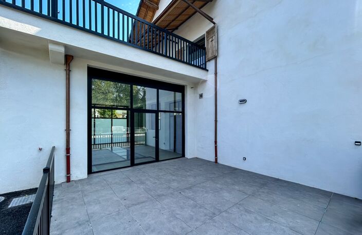 À vendre – Magnifique appartement T4 traversant de 196,16 m² au sol à Viuz-en-Sallaz — photo 4
