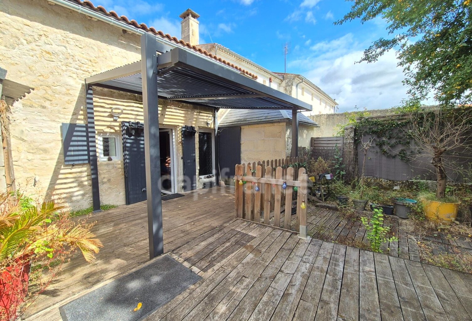 Maison 6 pièces PONS (17) - Centre ville - Piscine - Terrain de 167m² — photo 1