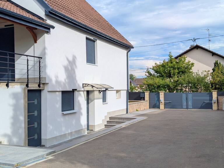 Maison à vendre 6 pièces BRINCKHEIM (68), maison de 105m2 avec 4 chambres, jardin, terrasse, cour intérieur, garage double — photo 1