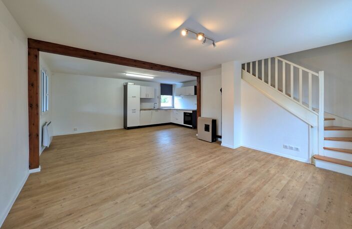 Maison à vendre 6 pièces BRINCKHEIM (68), maison de 105m2 avec 4 chambres, jardin, terrasse, cour intérieur, garage double — photo 4