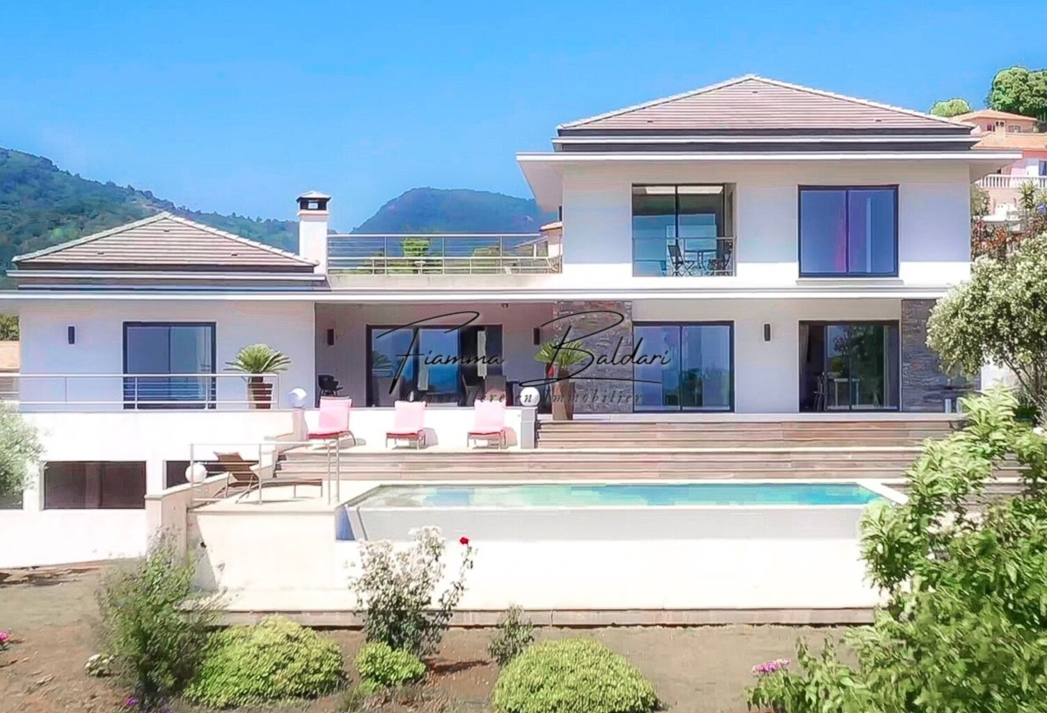 À vendre Propriété - Villa d'architecte 225m², Terrain 4 116m², Vue mer, Folelli, Penta di Casinca, Haute-Corse (20) — photo 1