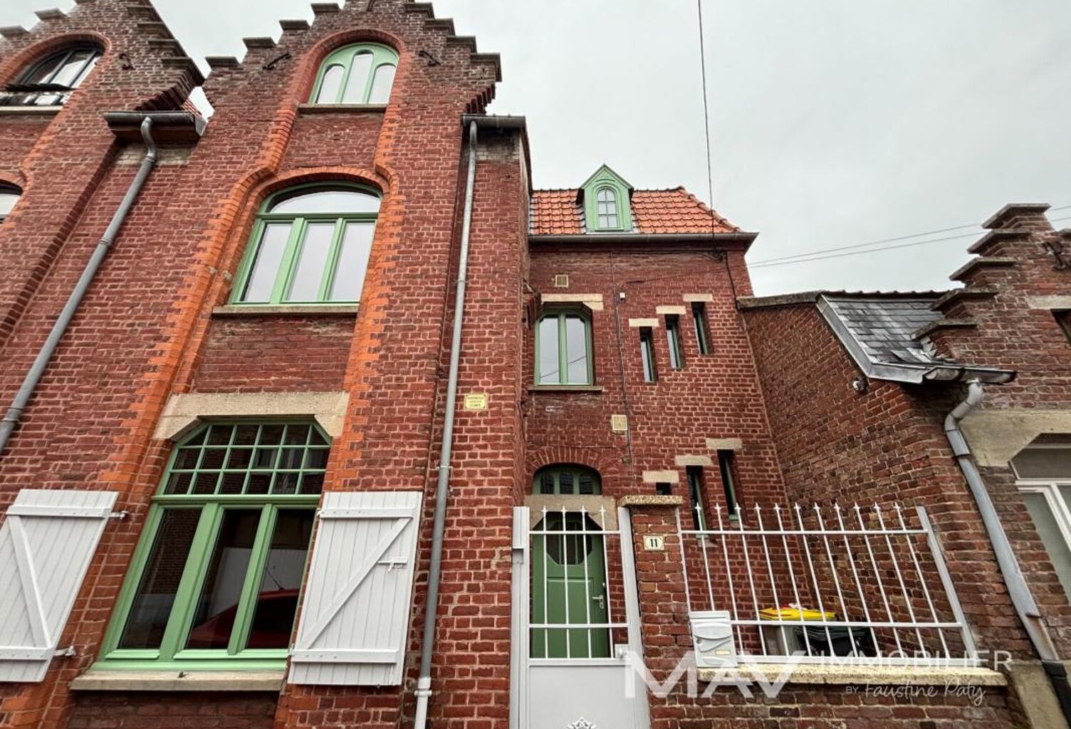 SAINT-OMER - MAISON ENTIEREMENT RENOVEE DE 130M² - 4 CHAMBRES ET UNE COUR — photo 1