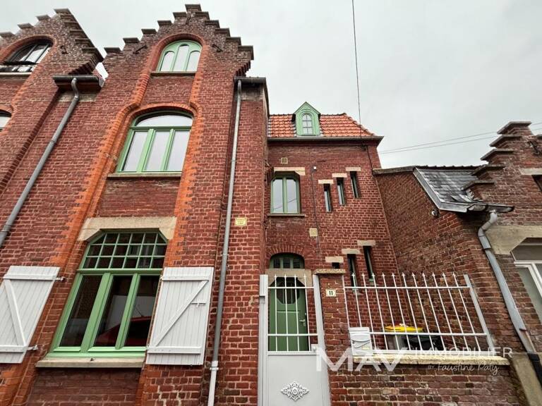 SAINT-OMER - MAISON ENTIEREMENT RENOVEE DE 130M² - 4 CHAMBRES ET UNE COUR — photo 1