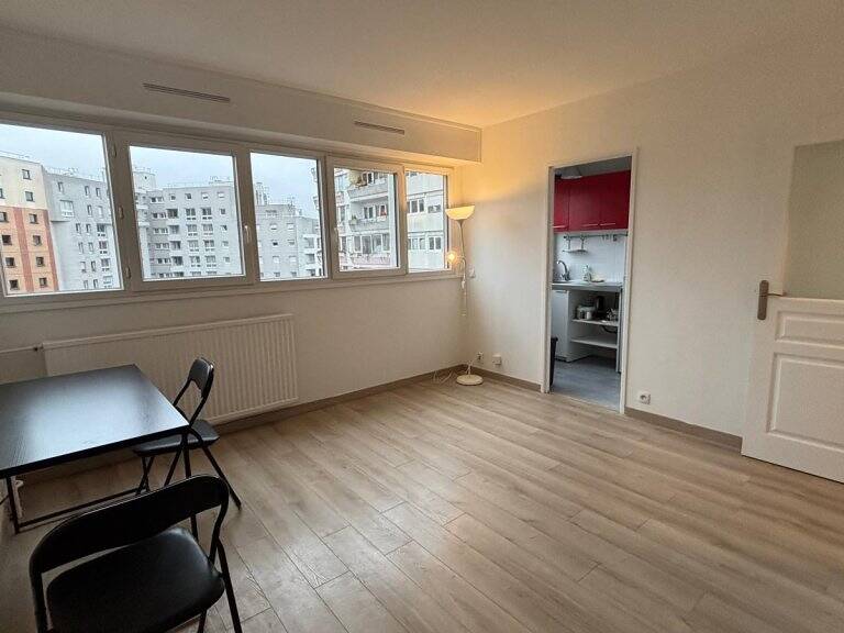 STUDIO - HOCHE — photo 1