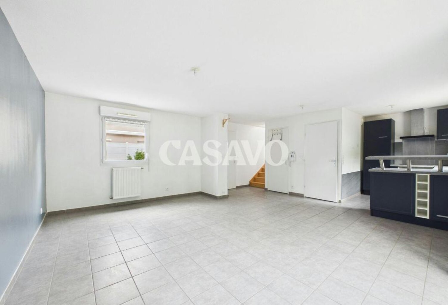Location maison 4 pièces avec 2 stationnements - Vénissieux - 69200 — photo 1
