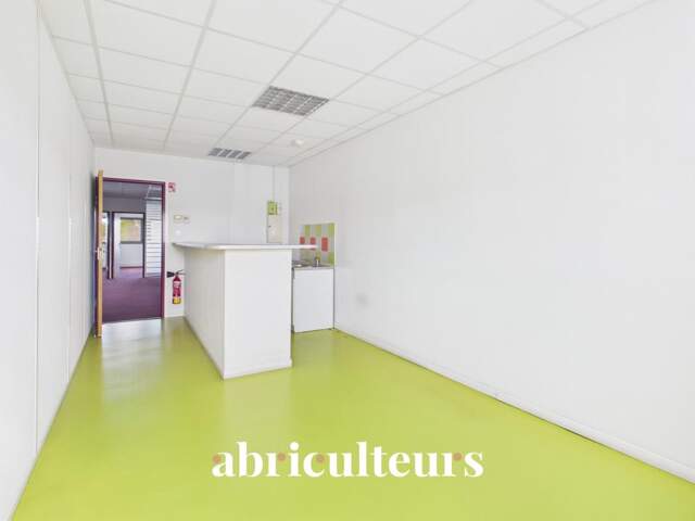 ZAC du Parc d'Archevilliers : Plateaux de bureaux lumineux et climatisés. Un emplacement stratégique pour votre activité - Chartres (28000)0) — photo du bien