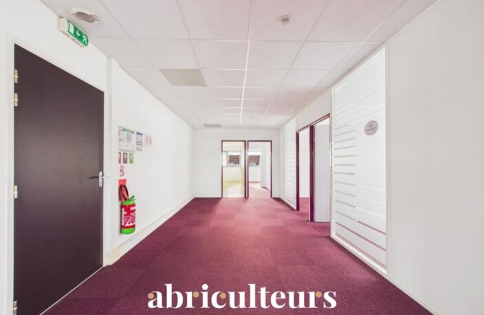 ZAC du Parc d'Archevilliers : Plateaux de bureaux lumineux et climatisés. Un emplacement stratégique pour votre activité - Chartres (28000)0) — photo 3