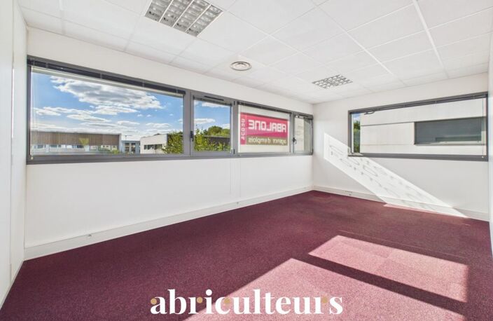 ZAC du Parc d'Archevilliers : Plateaux de bureaux lumineux et climatisés. Un emplacement stratégique pour votre activité - Chartres (28000)0) — photo 4