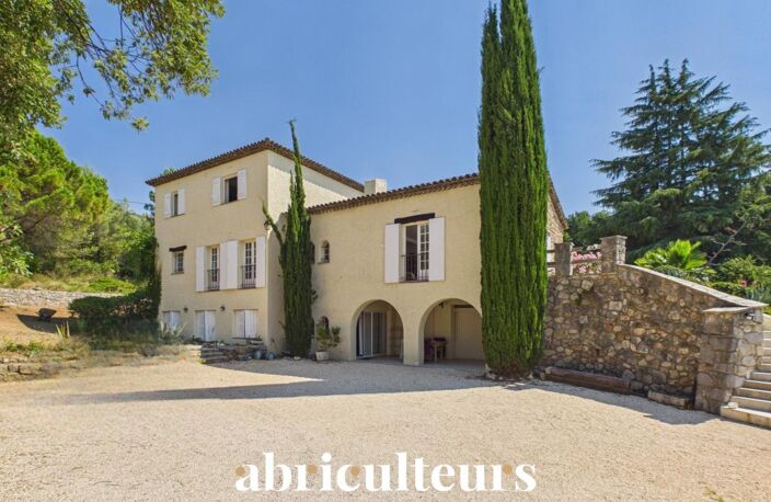 Bastide provençale de 345 m² avec vue panoramique en vente à Peymeinade (06530) — photo 4