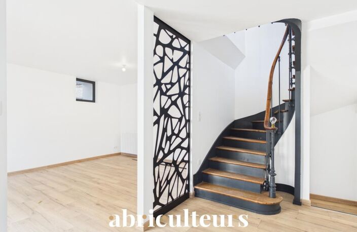 Maison avec extérieur et rénovation récente en vente à Cognac 16100 — photo 2