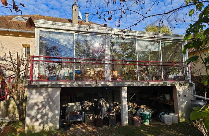PAVILLON édifié en 1964 sur 850m² terrain clos arboré AUXERRE 89000 BOURBOGNE NORD — photo 4