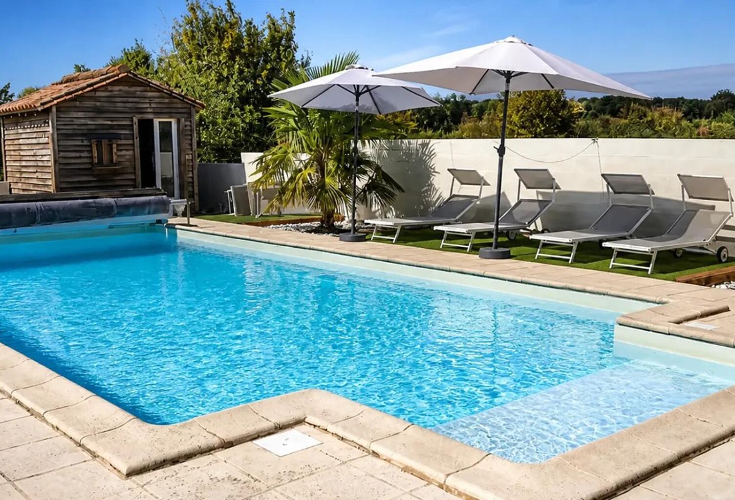 Propriété de 14 pièces de 460 m² à Mérignac — photo 1