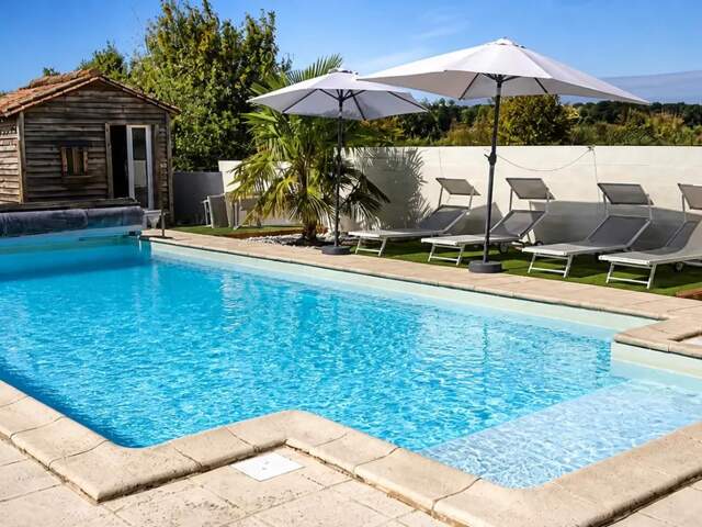 Propriété de 14 pièces de 460 m² à Mérignac — photo du bien