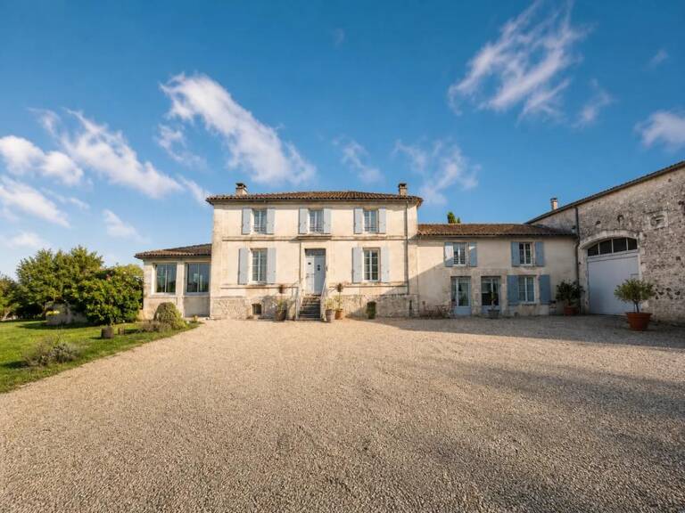 Maison de 14 pièces de 460 m² à Mérignac — photo 1