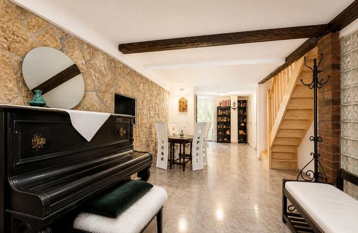 Maison de ville de 84 m² vendue louée avec cour privative à Provins — photo 3