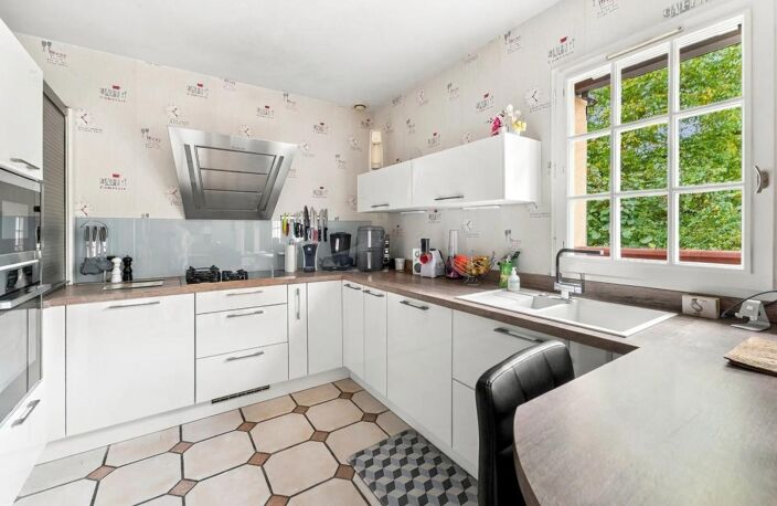 Maison de 5 pièces de 160 m² à Saint-Pierre-lès-Elbeuf — photo 4