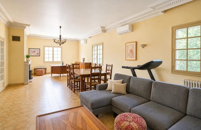 Maison de 7 pièces de 300 m² à Sarrians — photo 4