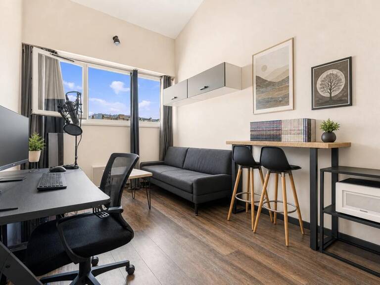 Studio avec mezzanine de 28 m² à Grenoble — photo 1