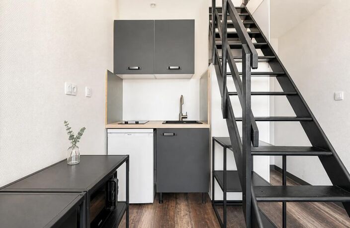 Studio avec mezzanine de 28 m² à Grenoble — photo 4