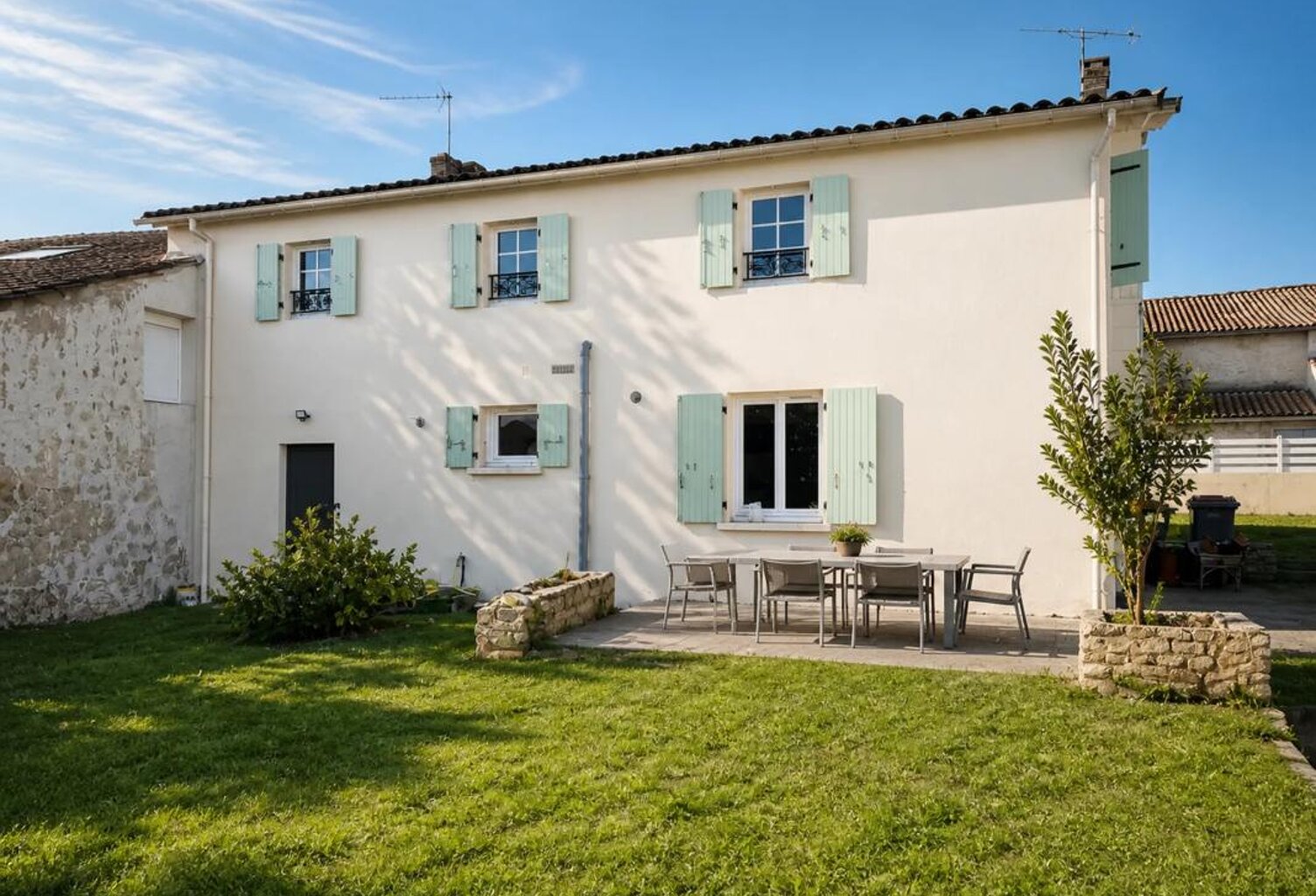 Maison de 7 pièces de 201 m² à Prin-Deyrançon — photo 1