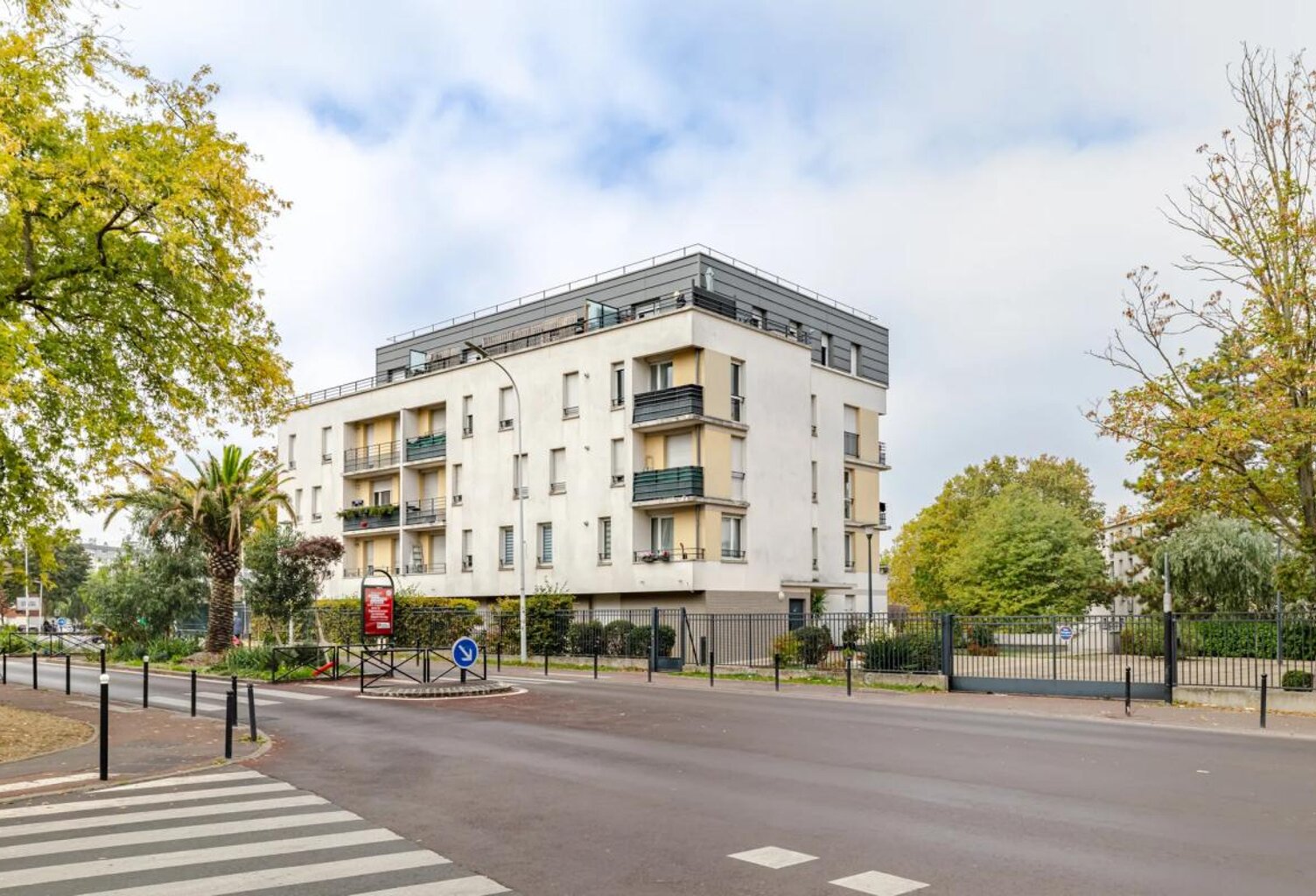 Appartement de 4 pièces de 72,5 m² à Garges-lès-Gonesse — photo 1