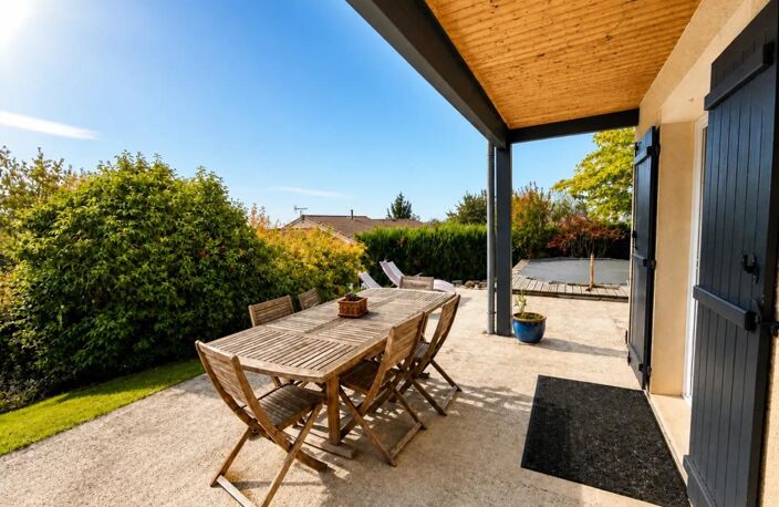 Maison de 5 pièces de 121 m² à Saint-Martin-Belle-Roche — photo 3