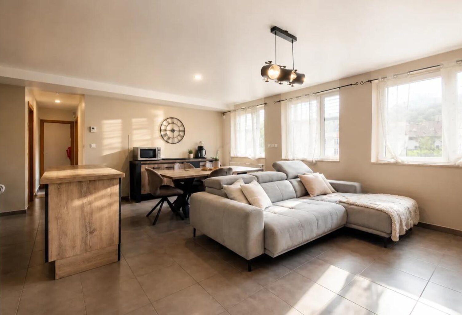 Appartement 4 pièces de 72 m² à Longwy — photo 1
