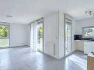 APPARTEMENT EXCELLENT ETAT CENTRE VILLAGE CHAMPAGNE AU MONT D'OR — photo 4