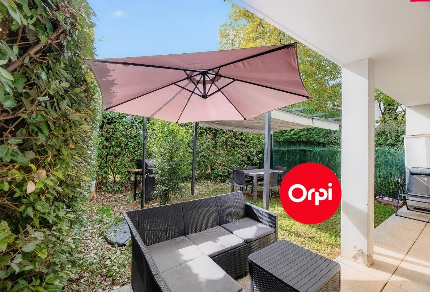 Appartement À Vendre Rez-de-jardin - Secteur Berliet à 3,5km de Lyon - 1km du parc de Parilly — photo 1