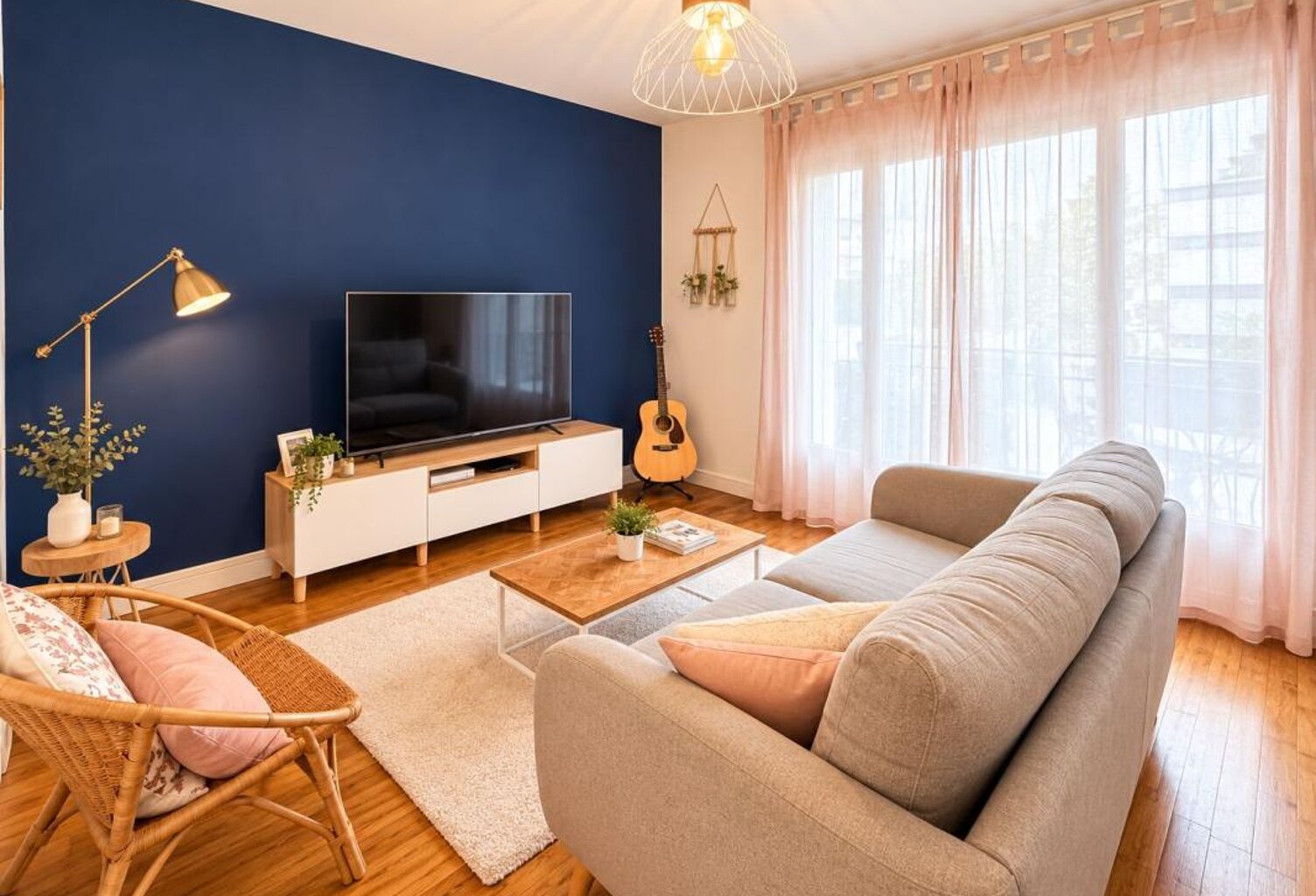 À VENDRE – Bel appartement traversant de 65 m², lumineux et rénové – 2 chambres — photo 1