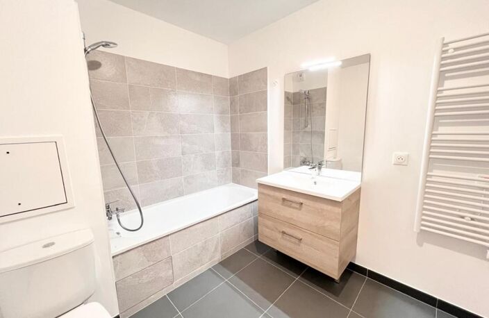 Appartement À Louer MEUBLE — photo 2