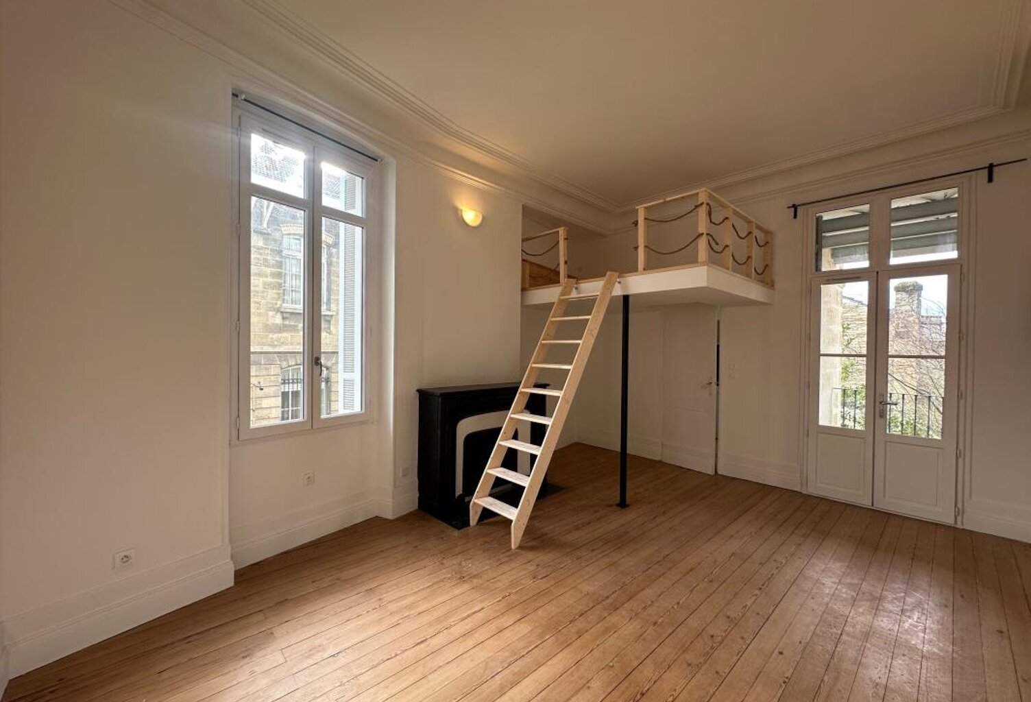 Studio avec terrasse — photo 1