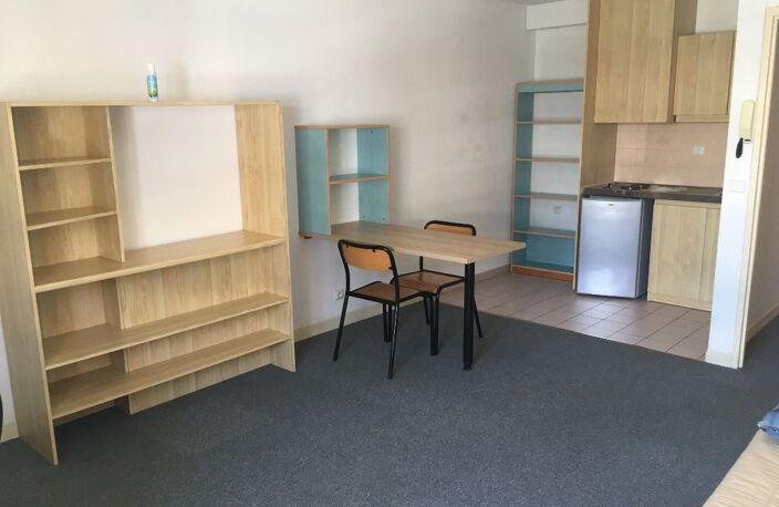Studio meublé de 30 m2 avec parking — photo 2