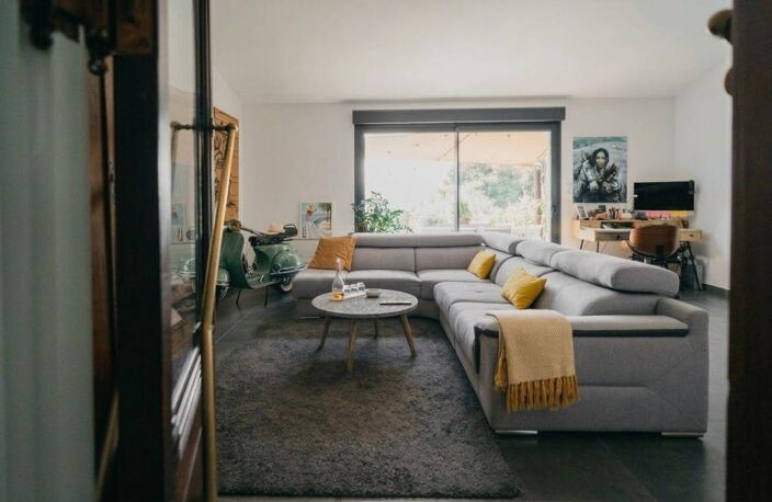 A VENDRE LE BEAUSSET 83330 VILLA 6 PIECES 4 CHAMBRES JARDIN PAYSAGER PISCINE POOL HOUSE VUE DEGAGEE ! — photo 5