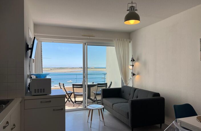 PORT-LOUIS LOCATION  MEUBLÉE D'OCTOBRE A JUIN APPARTEMENT TYPE 3 RÉF 335 — photo 2