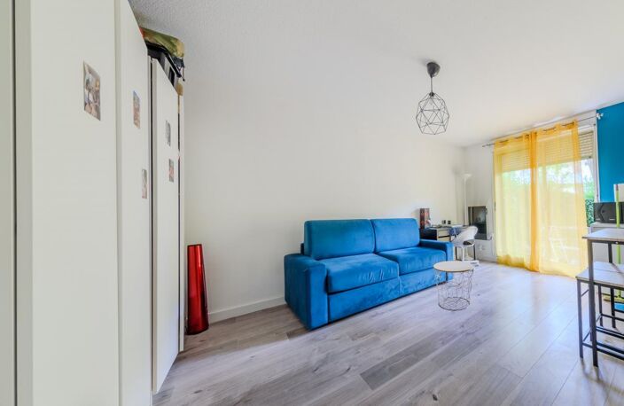Appartement À Vendre — photo 2
