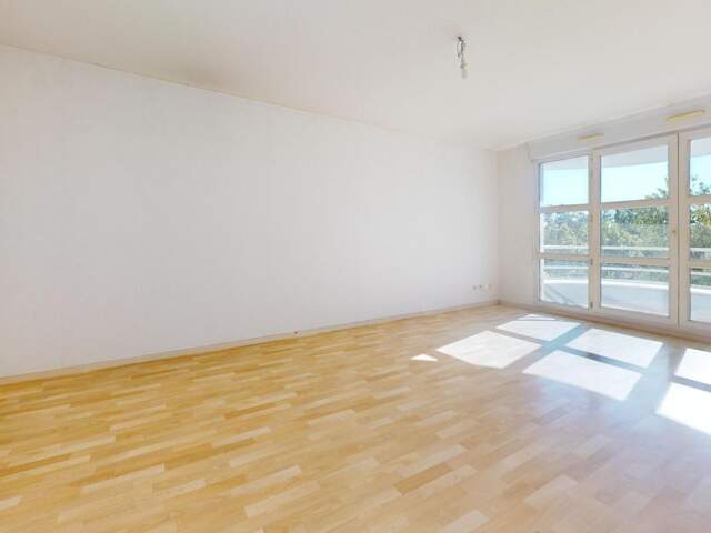 Appartement À Vendre — photo du bien