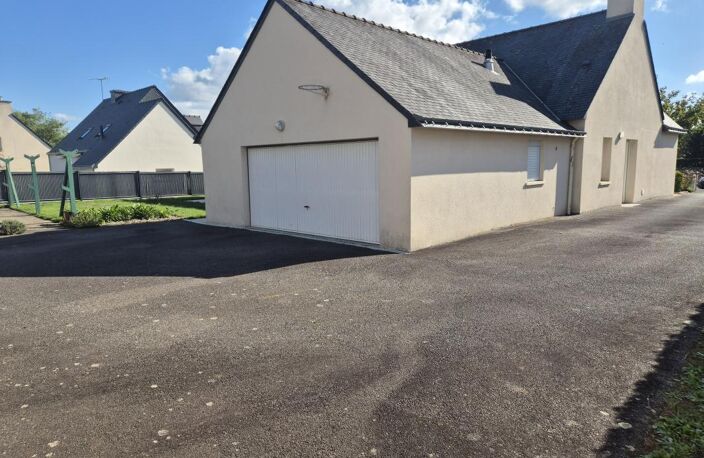 BAINS-SUR-OUST Bourg - Maison 3 chambres - Jardin — photo 2