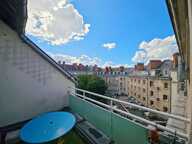 👑 L'élégance du centre-ville : vaste 102 m² avec balcon, Rue Royale 🌿 — photo 4