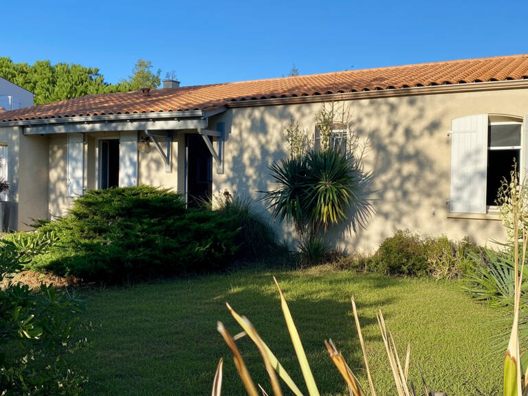 Périgny Rompsay ? Maison de plain-pied 3 chambres sur 820 m² de terrain — photo 1