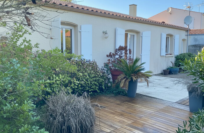 Périgny Rompsay ? Maison de plain-pied 3 chambres sur 820 m² de terrain — photo 4