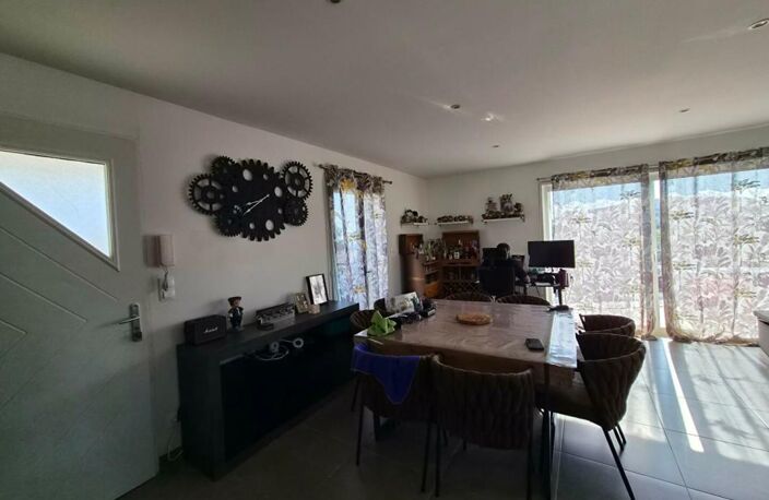 VILLA CONTEMPORAINE 4 CHAMBRES BELLES PRESTATIONS — photo 3