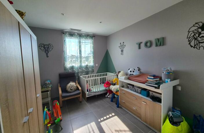 VILLA CONTEMPORAINE 4 CHAMBRES BELLES PRESTATIONS — photo 4