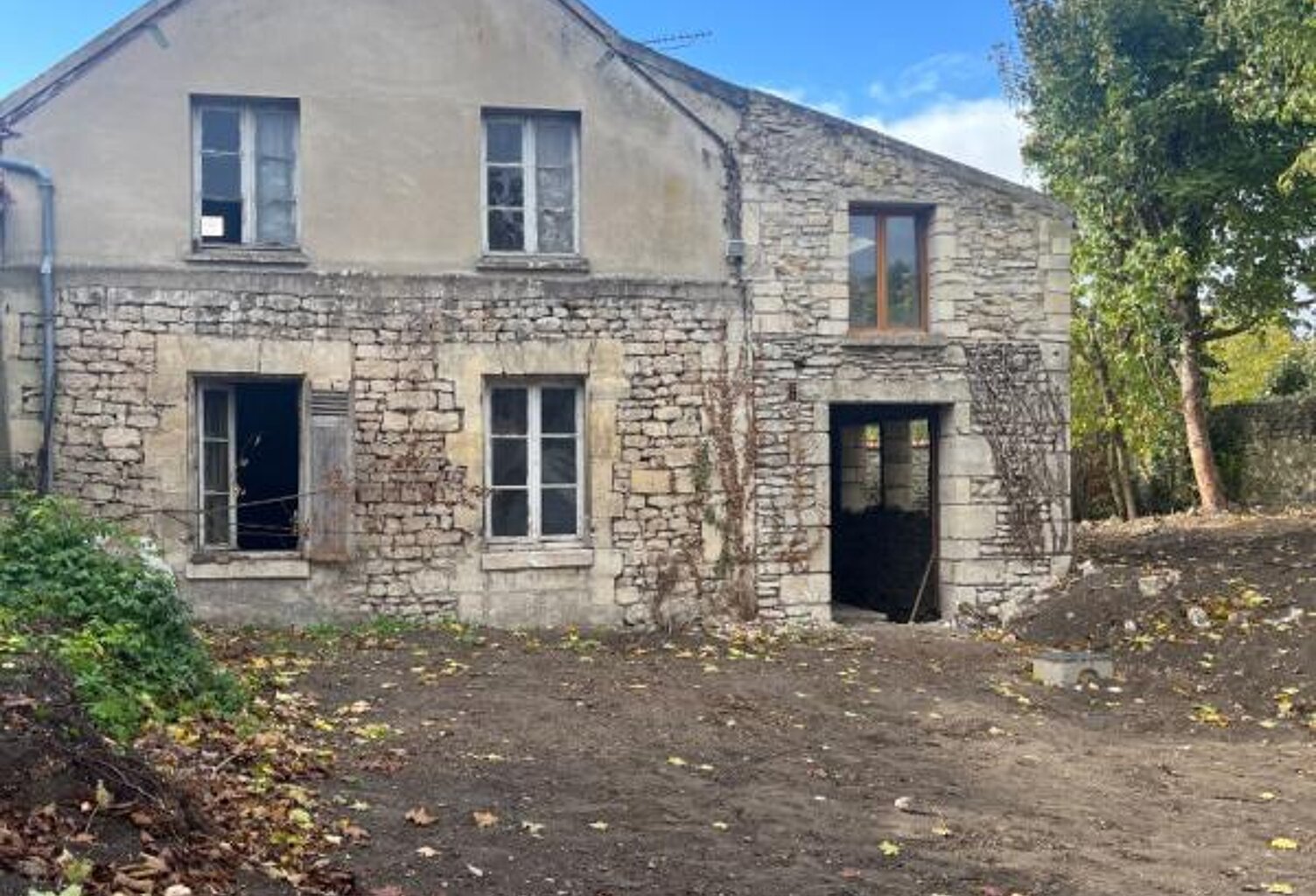 Maison ancienne à Vineuil St Firmin — photo 1