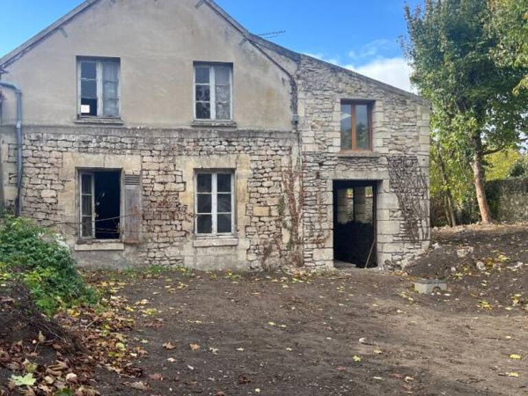 Maison ancienne à Vineuil St Firmin — photo 1