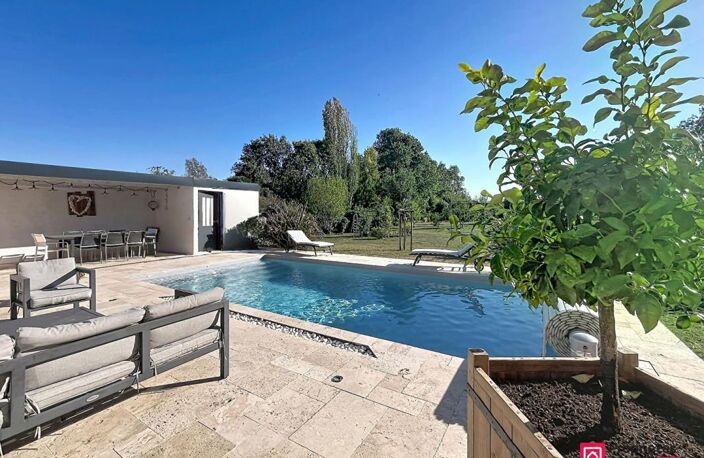 LE GUÉ-D'ALLERÉ - Maison en pierre rénovée - 200 M² - Parc arboré - Piscine chauffée - DPE C — photo 2
